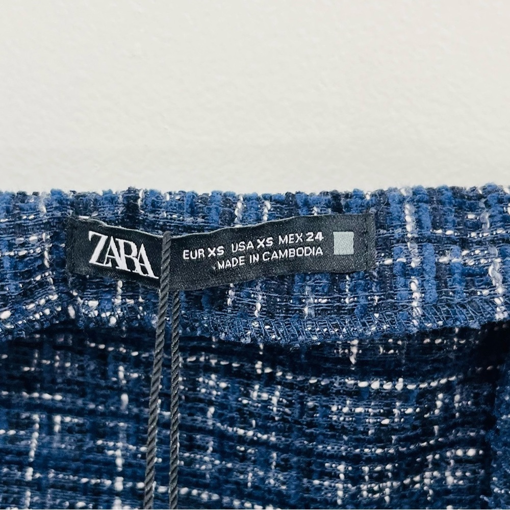 ✨ NWT Zara Off-Shoulder Tweed Top – Chic Statement Piece 💙✨ - Picture 4 of 12